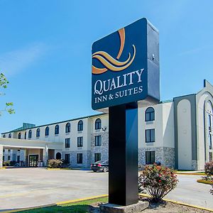 Quality Inn & Suites Near Tanger Outlet Mall Ґонзалес Exterior photo