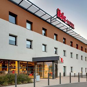 Готель Ibis Montceau Les Mines Exterior photo