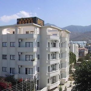 Kaan Hotel & Apartment Кіренія Exterior photo