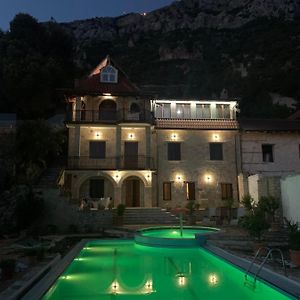 Villa Celaj “The Castle” Крує Exterior photo