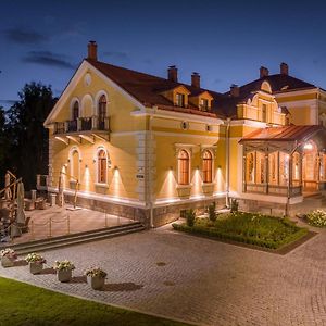 Schloss Fellin Boutique Hotel And Spa Вільянді Exterior photo