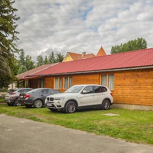 Lipicai Ifjusagi Szallo Сільвашварад Exterior photo