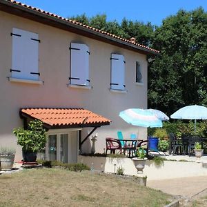 Bed and Breakfast La Salamandre Chazelles  Exterior photo