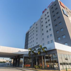 Готель Ibis Lorena - Circuito Da Fe Exterior photo