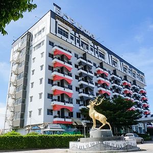Bcp Hotel Банчанг Exterior photo