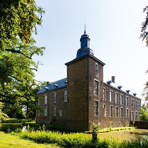 Bed and Breakfast Kasteel Wolfrath Born Exterior photo