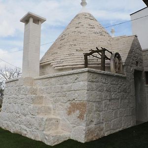 Bed and Breakfast Trullo La Bomboniera Di Anna Чистерніно Exterior photo