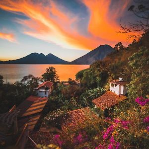 Готель Lush Atitlan Тікаль Exterior photo