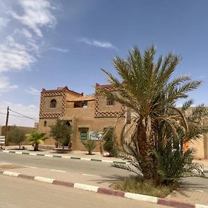 Готель Riad Aicha & Camel Trekking Мерзуга Exterior photo