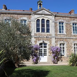 La Maison D'Olivier Mesnard-la-Barotiere Exterior photo