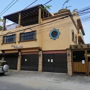 Reddoorz At Casa Marabella Villamonte Bacolod City Exterior photo