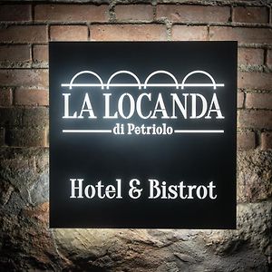 La Locanda Di Petriolo Монтічано Exterior photo