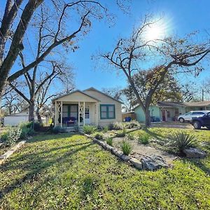 River Bungalow Available For Monthly Rentals Нью-Браунфелс Exterior photo