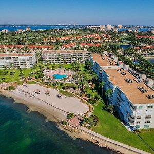 Вілла Bahia Vista Palm Trees & Coastal Breezes - Endless Fun On Isla Сент-Пітерсбург Exterior photo