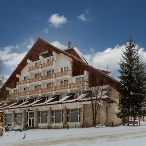 Hotel Casa Pelerinul Дурау Exterior photo