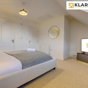 Large 4 Bedroom Semi-Detached House Sleeps 7 By Klarok Short Lets & Serviced Accommodation Пітерборо Exterior photo
