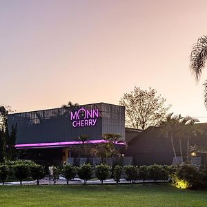 Monn Cherry Motel Лажеаду Exterior photo