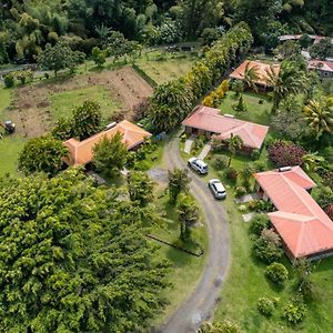 Вілла Le Domaine De La Vallee Le Morne-Rouge Exterior photo