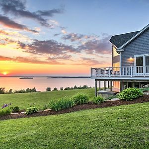 Lake View Champlain Home With Hot Tub And Sauna! Melville Landing Exterior photo