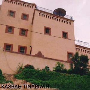 Готель Kasbah Tinariwin Taziricht Exterior photo