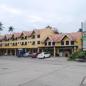 Готель Reddoorz Plus At Balai Sofia Bed & Breakfast Batangas Talisay  Exterior photo