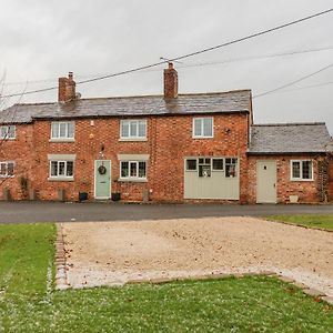 Mill Lane Cottage Честер Exterior photo