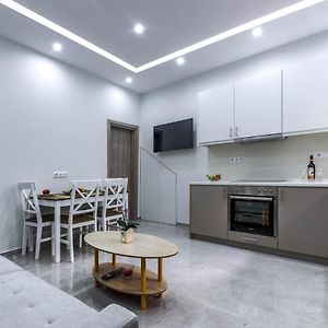 Апартаменти Renovated 2Bd House Close To Pireus Port Exterior photo