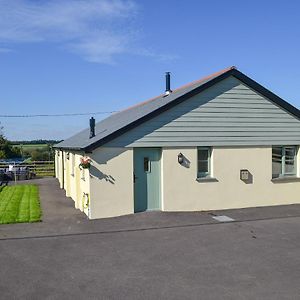 Вілла East Croft Barn Halwill Exterior photo