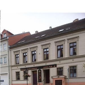 Hotel-Garni "Zum Loewen" Бад-Фраєнвальде Exterior photo