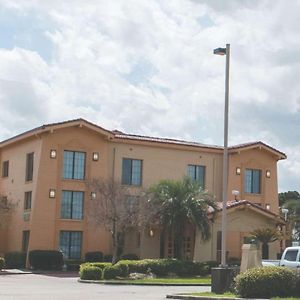 La Quinta Inn By Wyndham New Orleans Veterans / Метарі Exterior photo