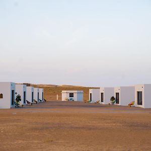 Готель Safari Desert Camp Shahiq Exterior photo