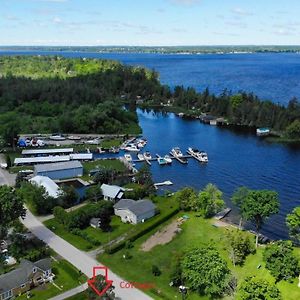 Вілла A Fun Place With Real Sandy Swimming Beach For Swimming, Boating And Fishing Fenelon Falls Exterior photo