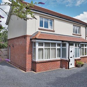 Вілла Grange Croft Ben Rhydding Exterior photo