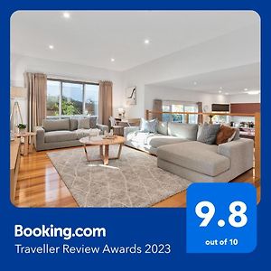 Seaford Luxe Beach House 2023 Bdc Traveller Award Winner Exterior photo