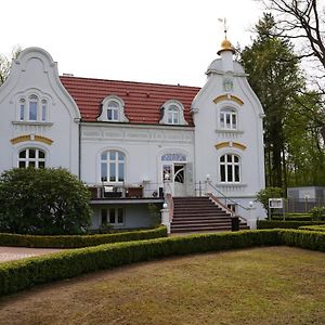 Готель Jagdschloesschen Schwartow Бойзенбург Exterior photo