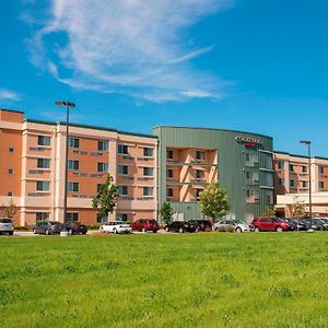 Готель Courtyard Milwaukee Airport Exterior photo