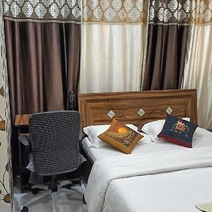 Private Fully Furnished Room In Kalyani Nagar Пуне Exterior photo