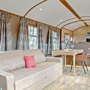 Brunel Boutique Railway Carriage 1 Доліш Exterior photo