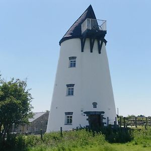 Вілла The Windmill Coedana Exterior photo
