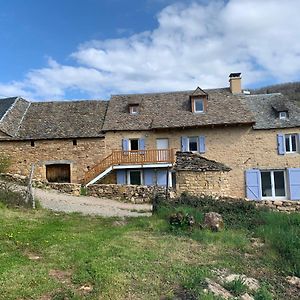 Bed and Breakfast La Combe Aux Fees Saint-Come-d'Olt Exterior photo