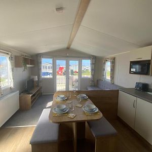 Cosy Holiday Home At Romney Sands Нью-Ромні Exterior photo