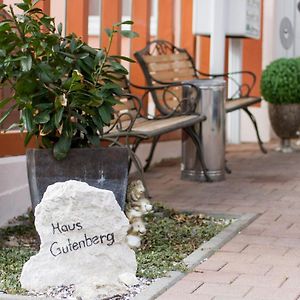 Hotel Garni Haus Zum Gutenberg Гальбергмос Exterior photo