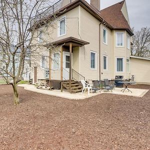 Updated Sheboygan Home With Porch Less Than 1 Mi To Beach Exterior photo
