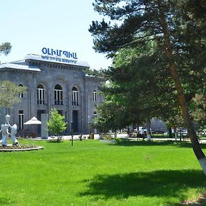 Готель Jermuk Olympia Sanatorium Exterior photo