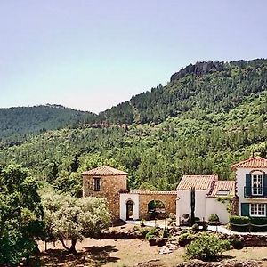 Bed and Breakfast L'Hacienda Maison D'Hotes Баньоль-ан-Форе Exterior photo