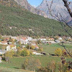 Апартаменти Le Puny La Motte-en-Champsaur Exterior photo