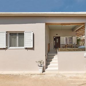2 Bedroom Villa With Heated Swimming Pool-Spa Whirlpool-Bbq! Melidhonion  Exterior photo