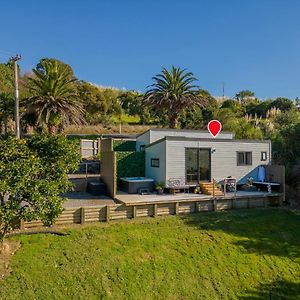 Вілла Coastal Cabin - Whangamata Holiday Unit Exterior photo