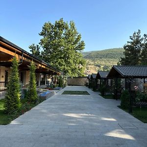 Готель Le Chalet Mont And Restaurant Chorwoq Exterior photo