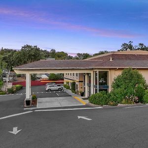 Best Western Plus Sonora Oaks Hotel And Conference Center Exterior photo